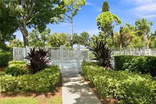 13710 Forest Lake Dr, Largo, FL 33771 - Photo 33