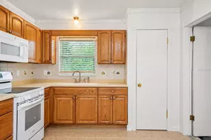 374 3rd St NW, Largo, FL 33770 - Photo 11