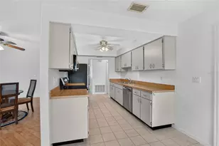 1308 Leland Dr, Sun City Center, FL 33573 - Photo 19