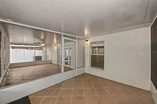 8406 Terrace Meadows Ct, Temple Terrace, FL 33637 - Photo 29