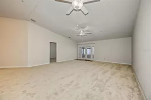 8406 Terrace Meadows Ct, Temple Terrace, FL 33637 - Photo 5