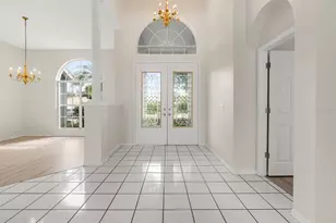 2713 Clubhouse Dr, Plant City, FL 33566 - Photo 3