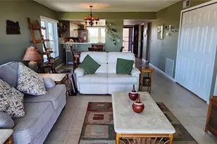 1806 Mariner Dr, Tarpon Springs, FL 34689 - Photo 15