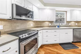 700 Beach Dr NE, Saint Petersburg, FL 33701 - Photo 9