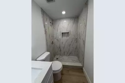 924 Valmar St, Brandon, FL 33511 - Photo 13