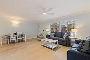 10265 Gulf Blvd, Treasure Island, FL 33706 - Photo 7