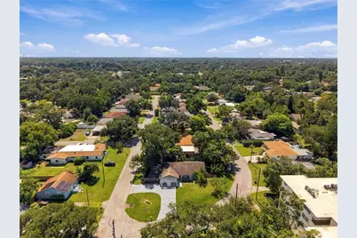 200 Twin Lake Drive, Largo, FL 33770 - Photo 53