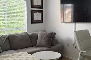 115 112th Ave NE, Saint Petersburg, FL 33716 - Photo 5
