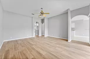 19009 Fishermans Bend Dr, Lutz, FL 33558 - Photo 17