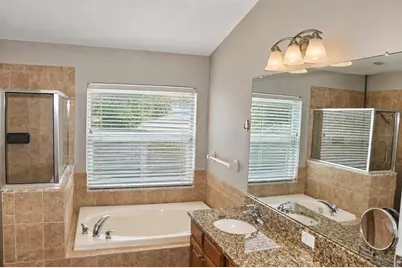 421 Thicket Crest Road, Seffner, FL 33584 - Photo 13