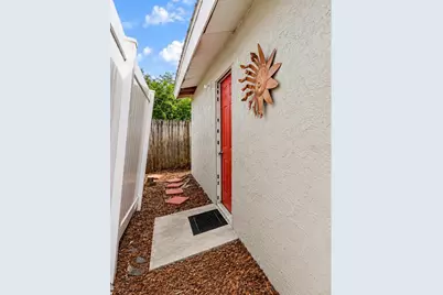 7606 Alvina Street, Tampa, FL 33625 - Photo 27