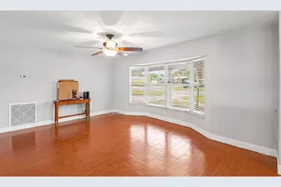 4301 50th Terrace S, Saint Petersburg, FL 33711 - Photo 5