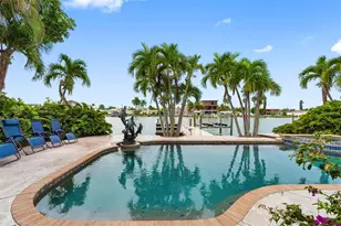 11280 5th St E, Treasure Island, FL 33706 - Photo 3