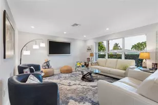 11280 5th St E, Treasure Island, FL 33706 - Photo 5