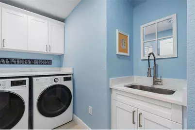 11280 5th Street E, Treasure Island, FL 33706 - Photo 31