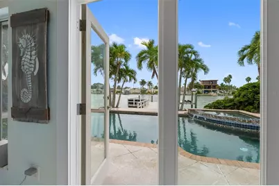 11280 5th Street E, Treasure Island, FL 33706 - Photo 35