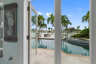 11280 5th St E, Treasure Island, FL 33706 - Photo 35
