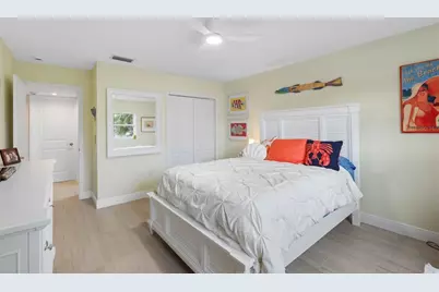 11280 5th Street E, Treasure Island, FL 33706 - Photo 29