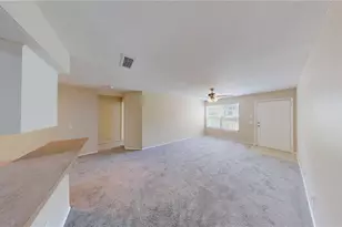 36100 Lake Chase Blvd, Zephyrhills, FL 33541 - Photo 5