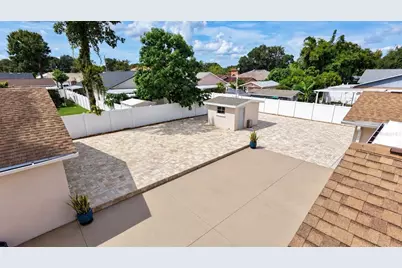 7518 Blossom Avenue, Tampa, FL 33614 - Photo 9