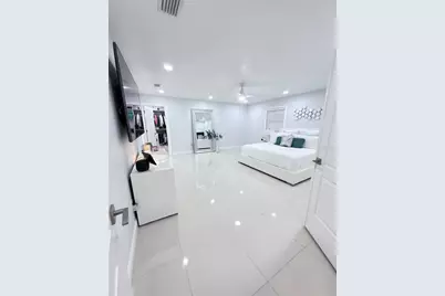 7518 Blossom Avenue, Tampa, FL 33614 - Photo 45