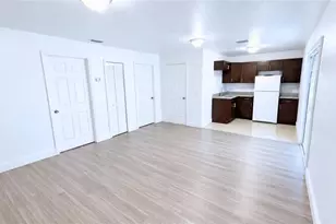 7518 Blossom Ave, Tampa, FL 33614 - Photo 81