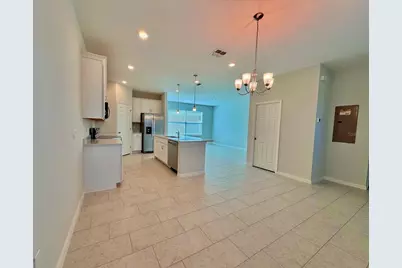 5062 Avalon Park Boulevard, Wesley Chapel, FL 33545 - Photo 5
