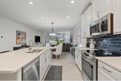 10191 Echo Dock Loop, San Antonio, FL 33576 - Photo 9