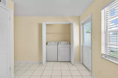 37308 Embassy Park Lane #2, Dade City, FL 33525 - Photo 11