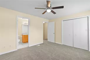 37308 Embassy Pk Ln, Dade City, FL 33525 - Photo 17