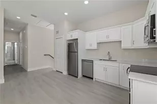 2953 Mapleberry Ct, Tampa, FL 33619 - Photo 11