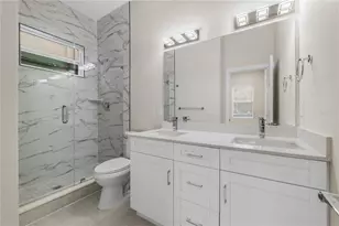 2953 Mapleberry Ct, Tampa, FL 33619 - Photo 15