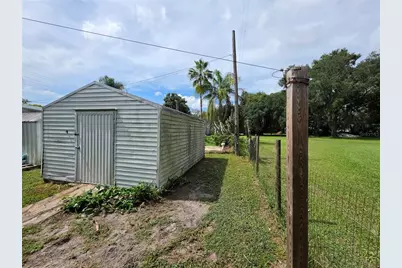 37629 March Lane, Zephyrhills, FL 33541 - Photo 17