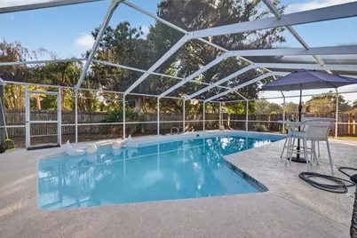 1004 Mandalay Drive, Brandon, FL 33511 - Photo 7