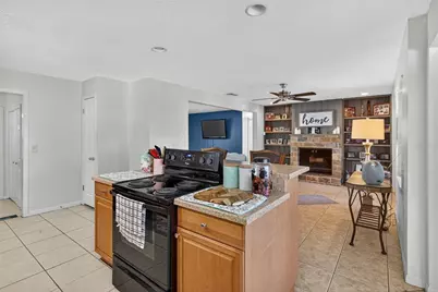 1004 Mandalay Drive, Brandon, FL 33511 - Photo 19