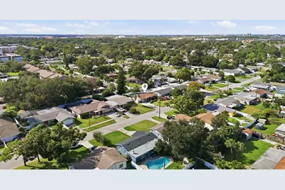 8430 7th Street N, Saint Petersburg, FL 33702 - Photo 31