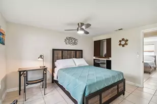7607 Woodland Oaks Ct, Tampa, FL 33615 - Photo 15