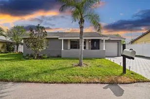 7607 Woodland Oaks Ct, Tampa, FL 33615 - Photo 1