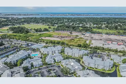 6907 Stones Throw Circle N #2203, Saint Petersburg, FL 33710 - Photo 33