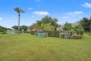 7951 58th Ave N, Saint Petersburg, FL 33709 - Photo 31