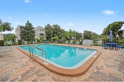 7951 58th Avenue N #112, Saint Petersburg, FL 33709 - Photo 25