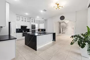 19930 Dolores Ann Ct, Lutz, FL 33549 - Photo 9