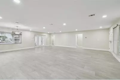 3938 Versailles Drive, Tampa, FL 33634 - Photo 15