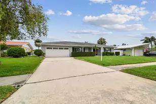 3938 Versailles Dr, Tampa, FL 33634 - Photo 5