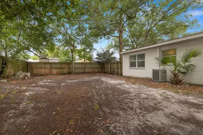 12113 N Edison Avenue, Tampa, FL 33612 - Photo 5