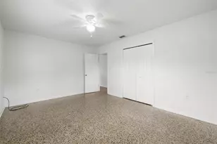 12113 N Edison Ave, Tampa, FL 33612 - Photo 9