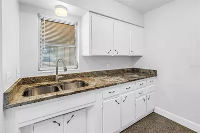 172 38th Avenue SE, Saint Petersburg, FL 33705 - Photo 11