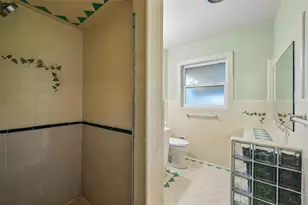 1740 Cleveland St, Clearwater, FL 33755 - Photo 27
