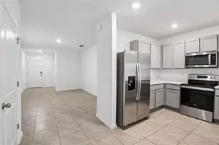 33319 Darley Dl Trl, Wesley Chapel, FL 33545 - Photo 11