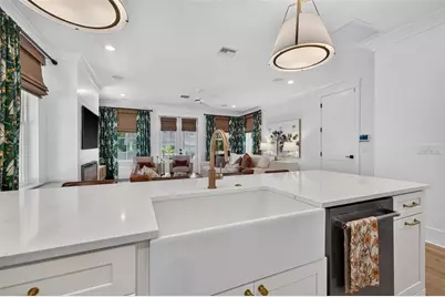526 13th Avenue S, Saint Petersburg, FL 33701 - Photo 15